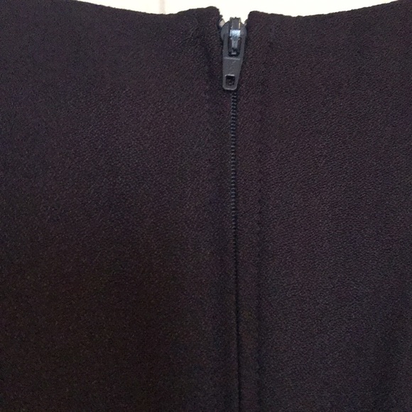 Delmar Apparel crepe navy dress. - Picture 4 of 5